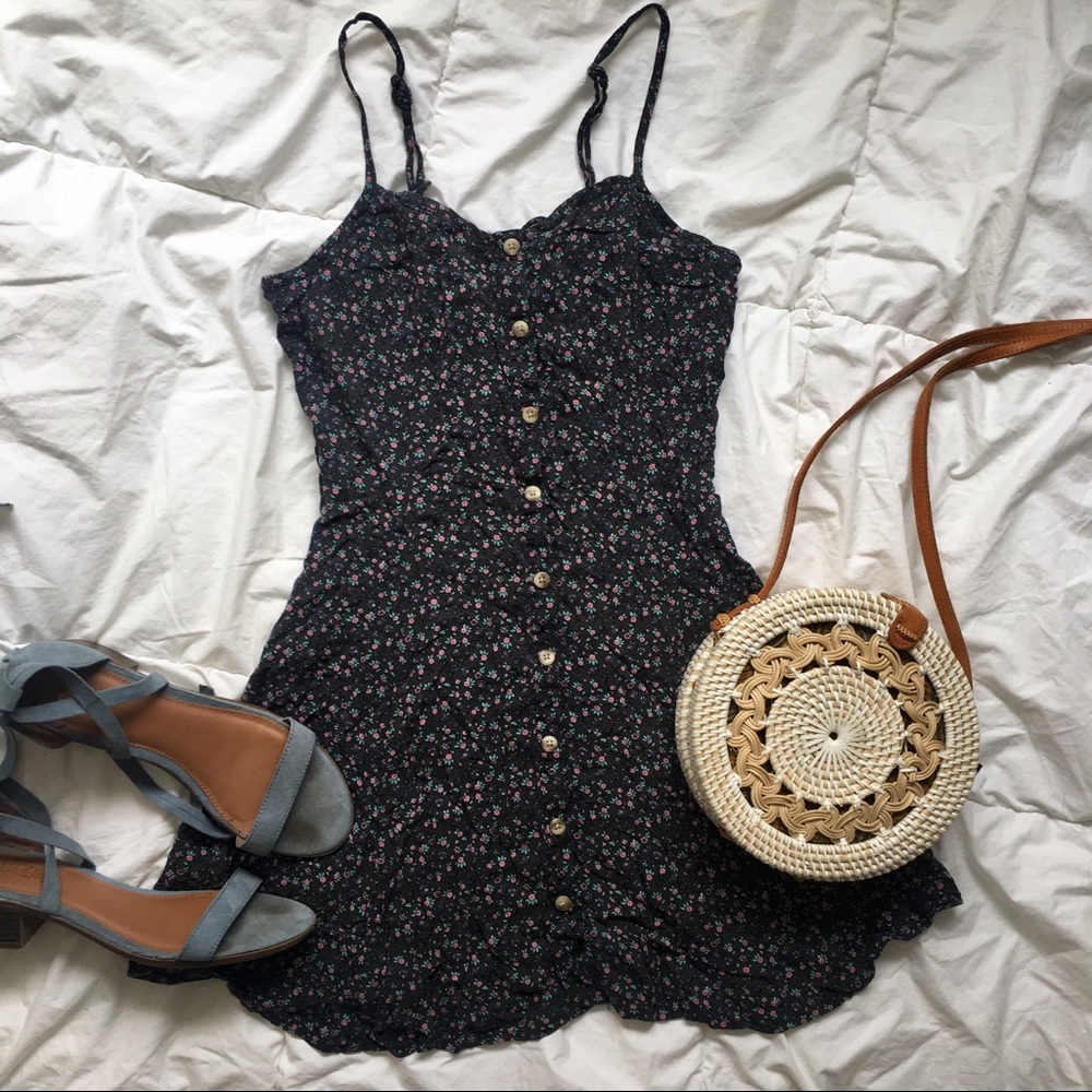 American Eagle Floral Button Up Dress